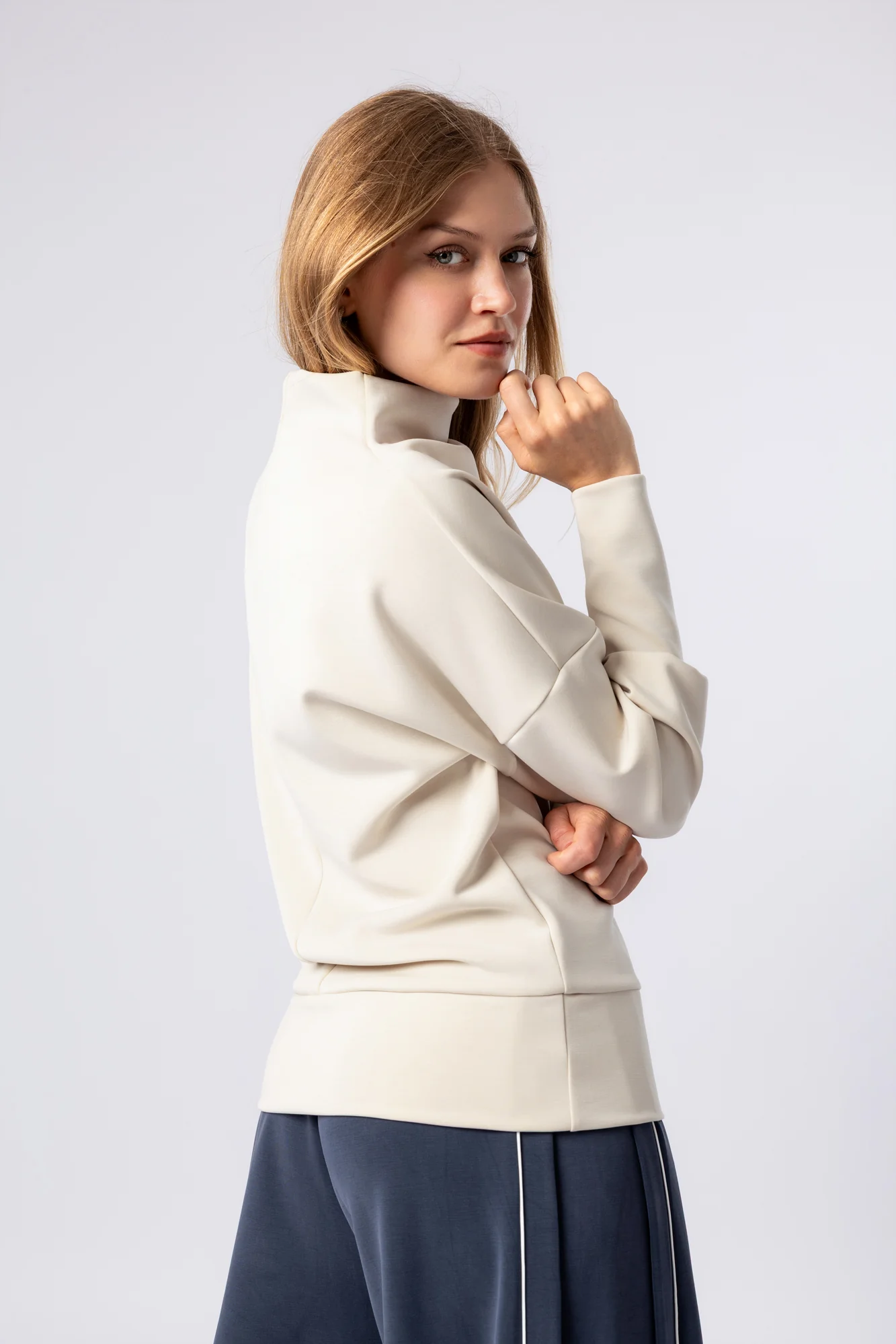 Pulovr ChicLine Zala - Image 4