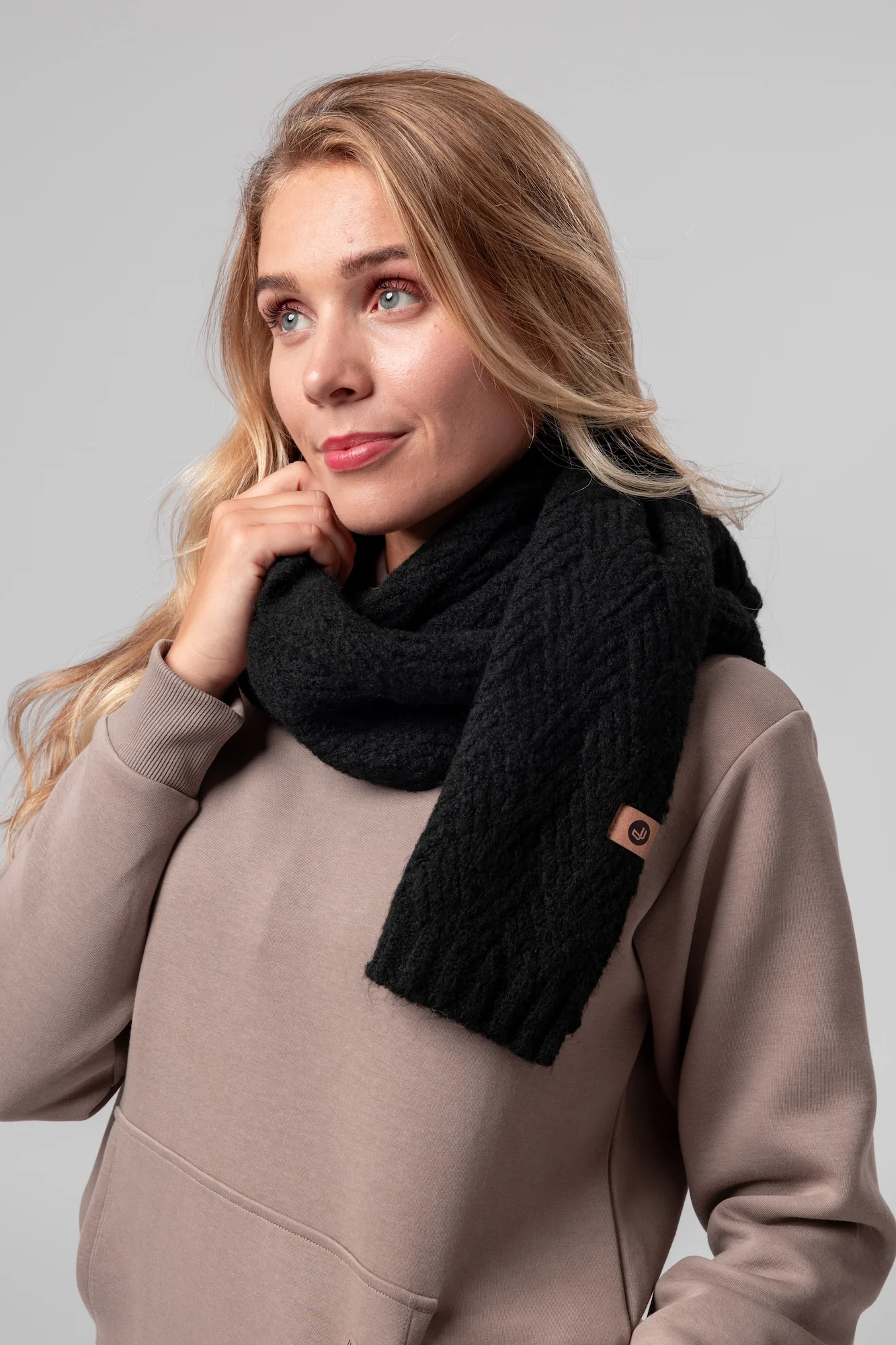 KnitLine šála Toni